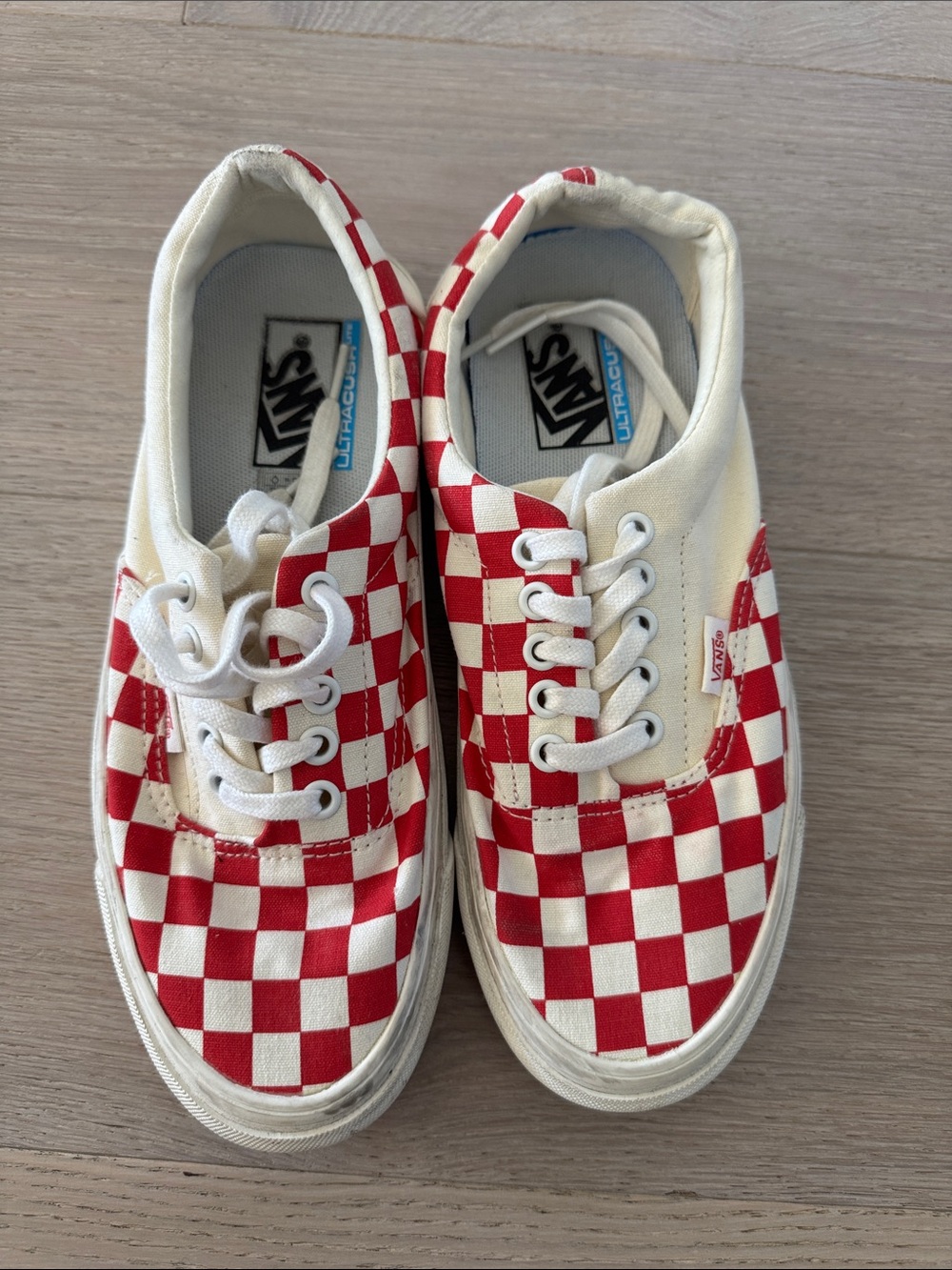 Vans women’s/unisex Checkerboard Low-Top Sneakers - Red and White